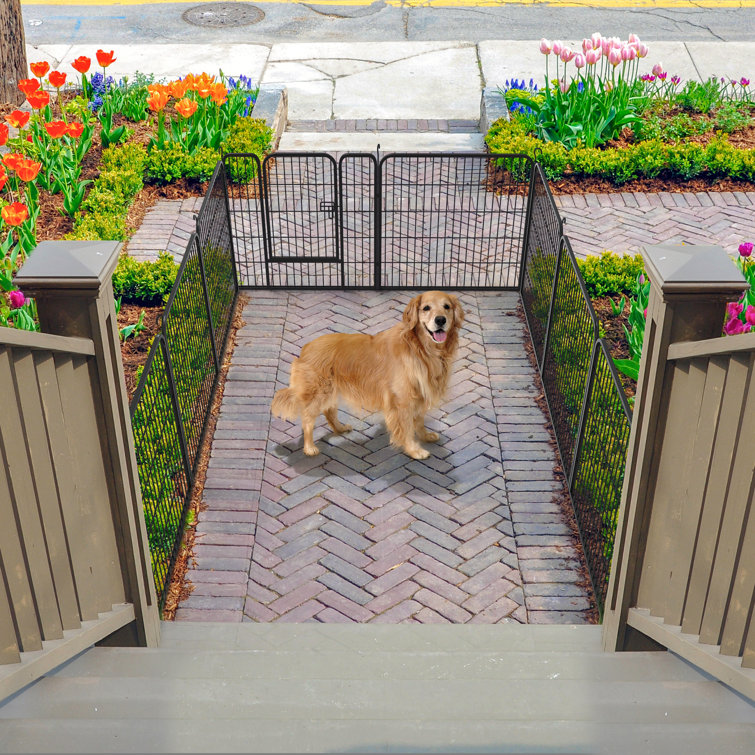 Dog pen clearance panels